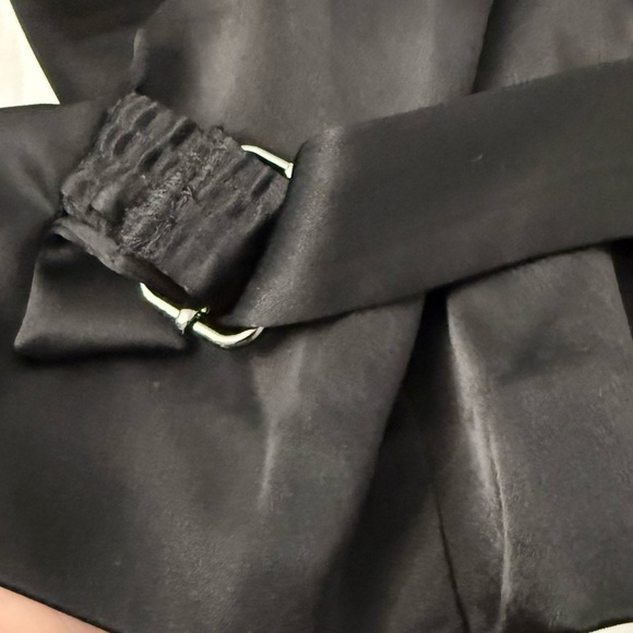 Aritzia Babaton Refined Satin Black Cargo Pant NWOT - Picture 14 of 14